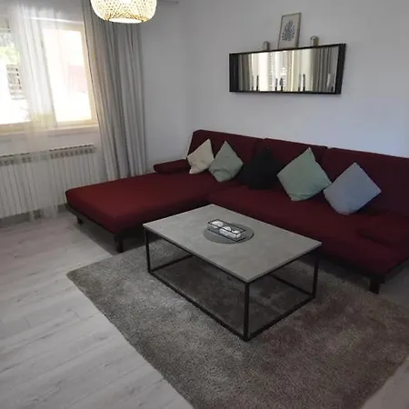 Vjera Apartment *