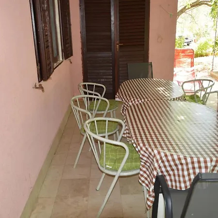 Apartman Vjera *