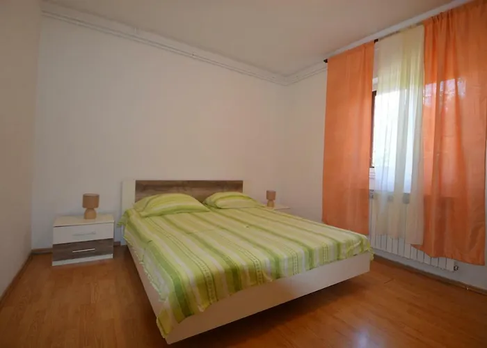 Vjera Betina (Sibenik-Knin)