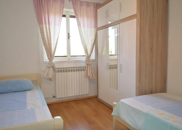 Vjera * Betina (Sibenik-Knin)