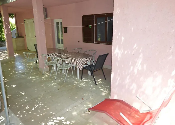 Vjera Apartamento Betina (Sibenik-Knin)